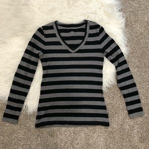 Apt 9 Black and Gray Striped V-neck Tshirt/Top